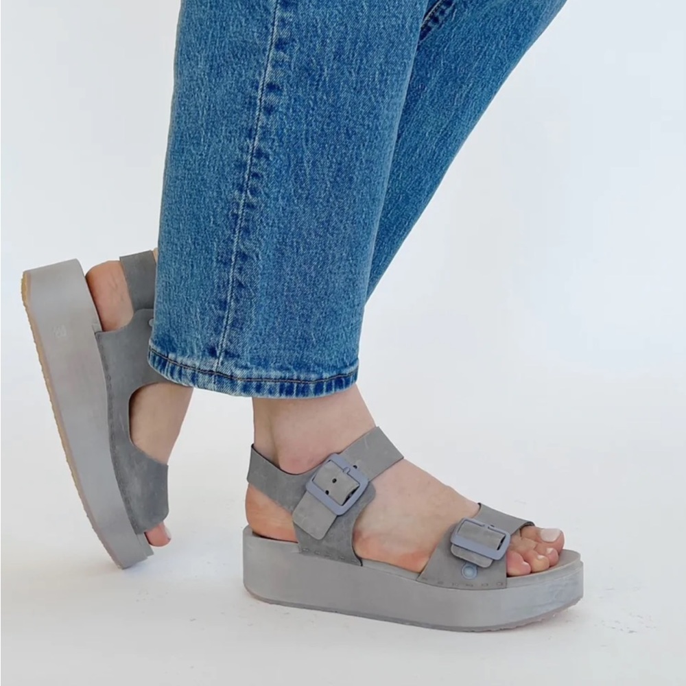 Bryr Stella monochrome haze rare hard to find size 37. - Picture 2 of 9